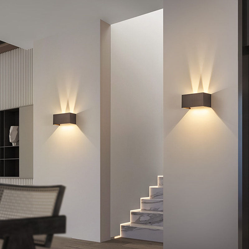 Delira Minimalistische LED Wandlamp met Verstelbare Lichtbundel