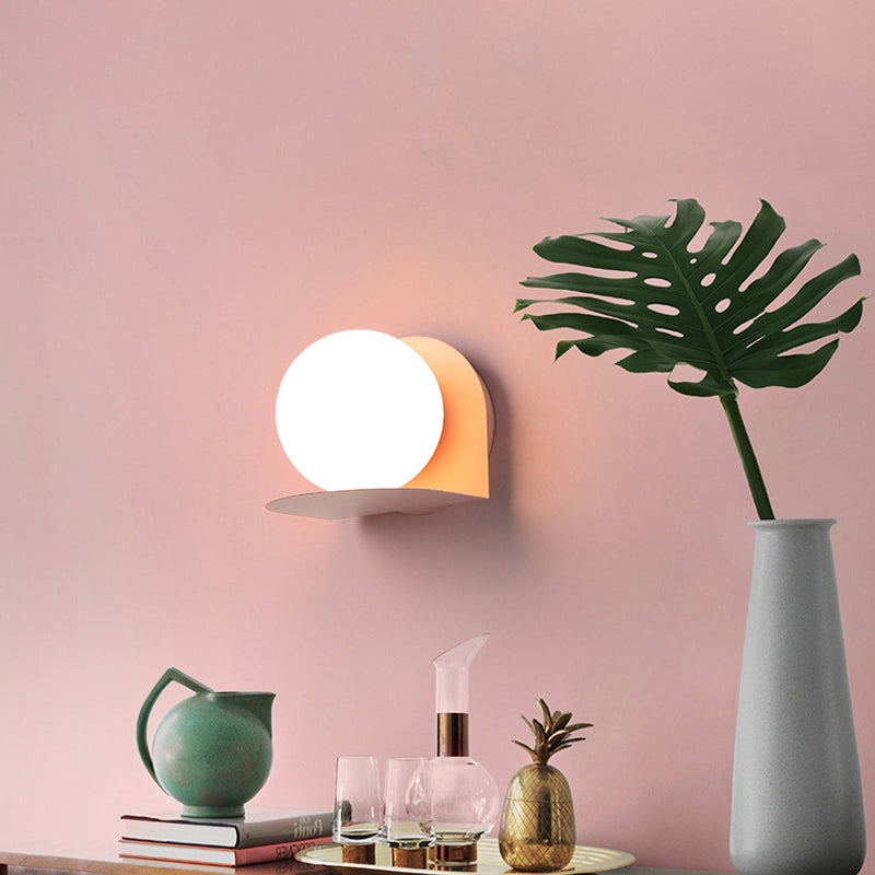 Delira Wandlamp Glasbol Mat Glas