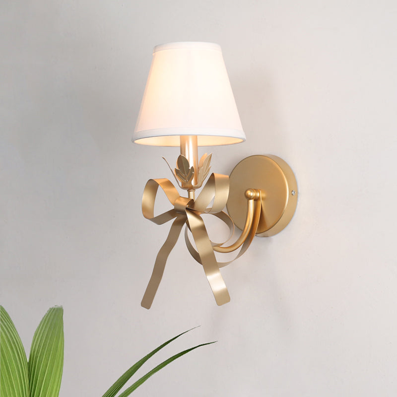 Delira Wandlamp Goud Striklamp Stoffen Kap
