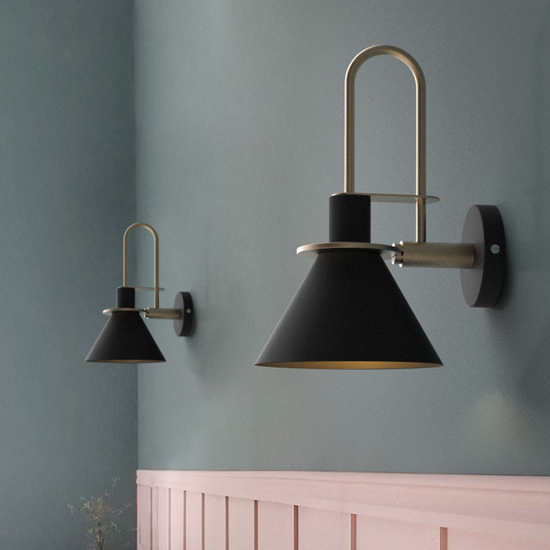 Delira Wandlamp Macaron Kegelvormig Metaal