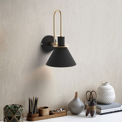 Delira Wandlamp Macaron Kegelvormig Metaal