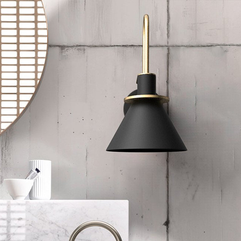 Delira Wandlamp Macaron Kegelvormig Metaal