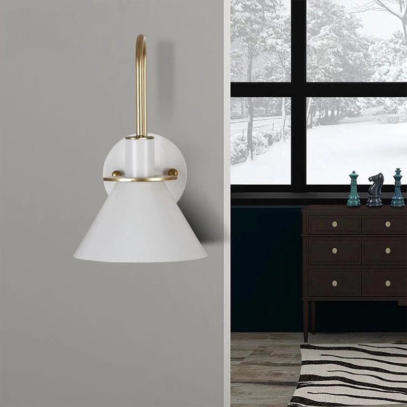 Delira Wandlamp Macaron Kegelvormig Metaal