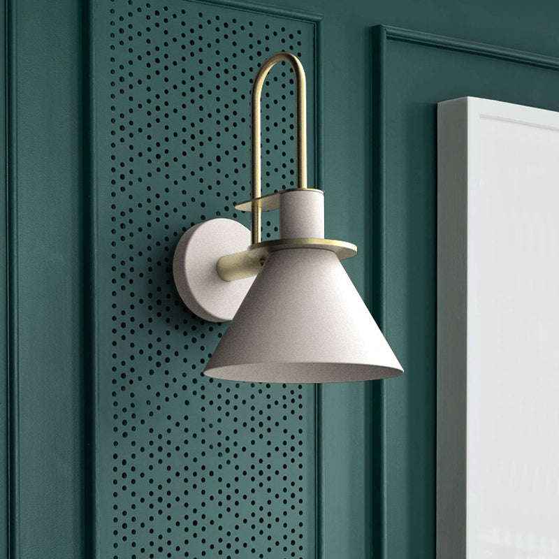 Delira Wandlamp Macaron Kegelvormig Metaal