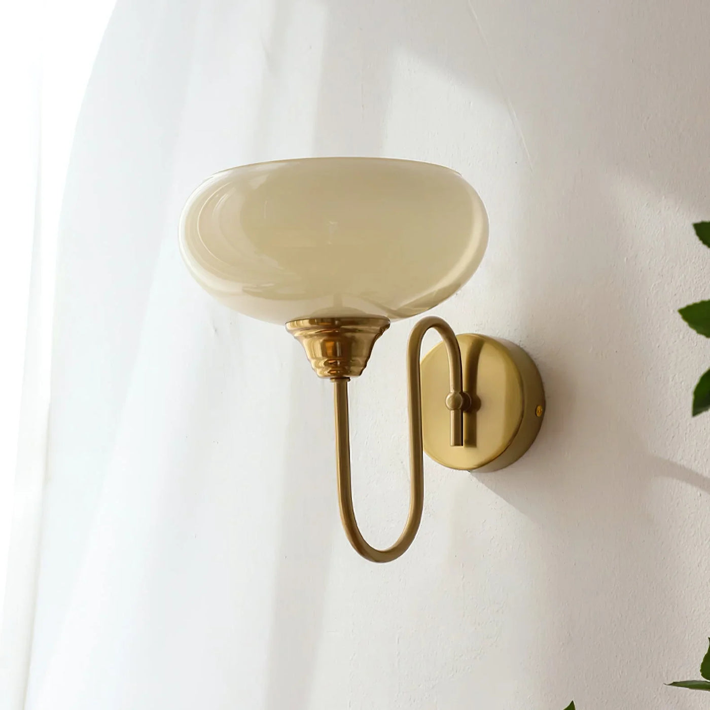 Delira Wandlamp Bauhaus Gebogen Glas