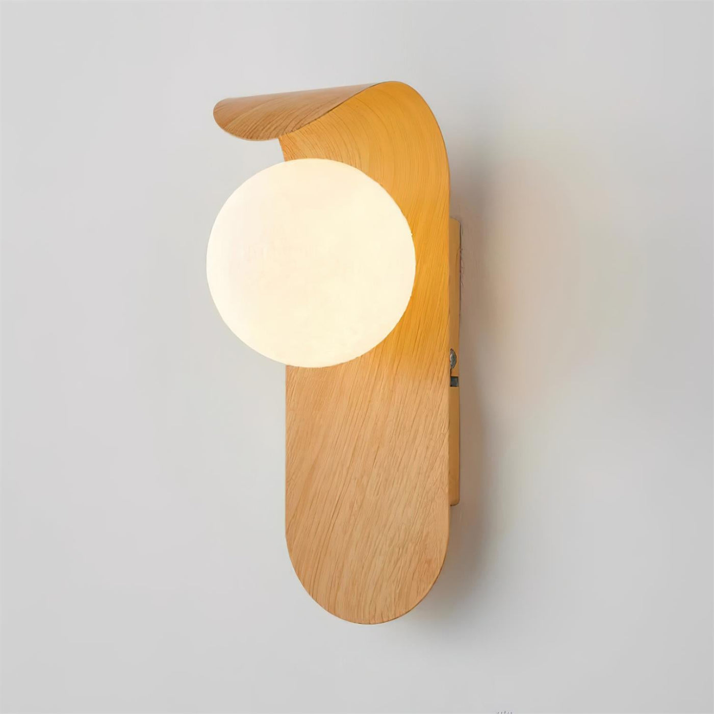 Delira Wandlamp Gebogen Houtlook Glasbol
