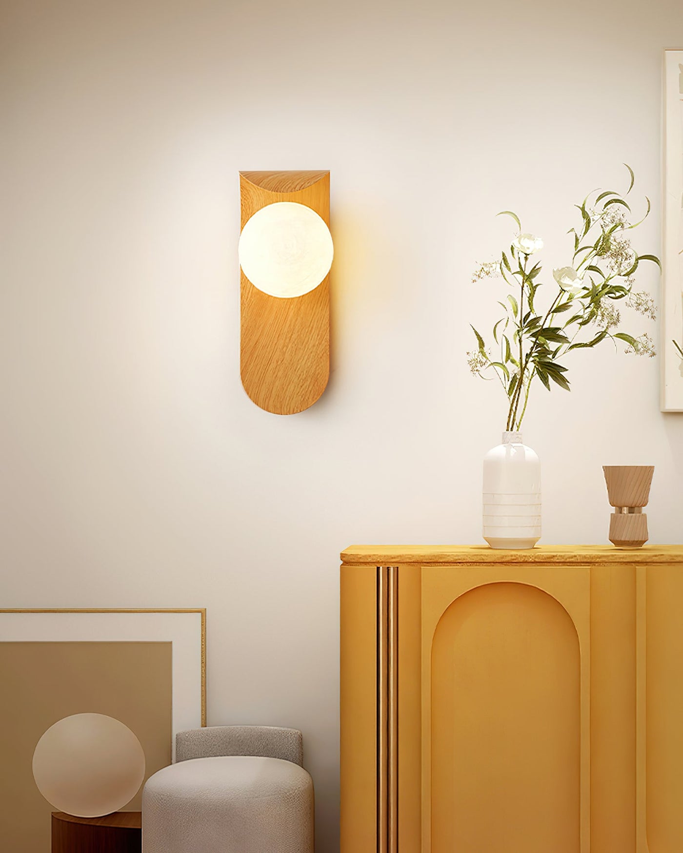 Delira Wandlamp Gebogen Houtlook Glasbol