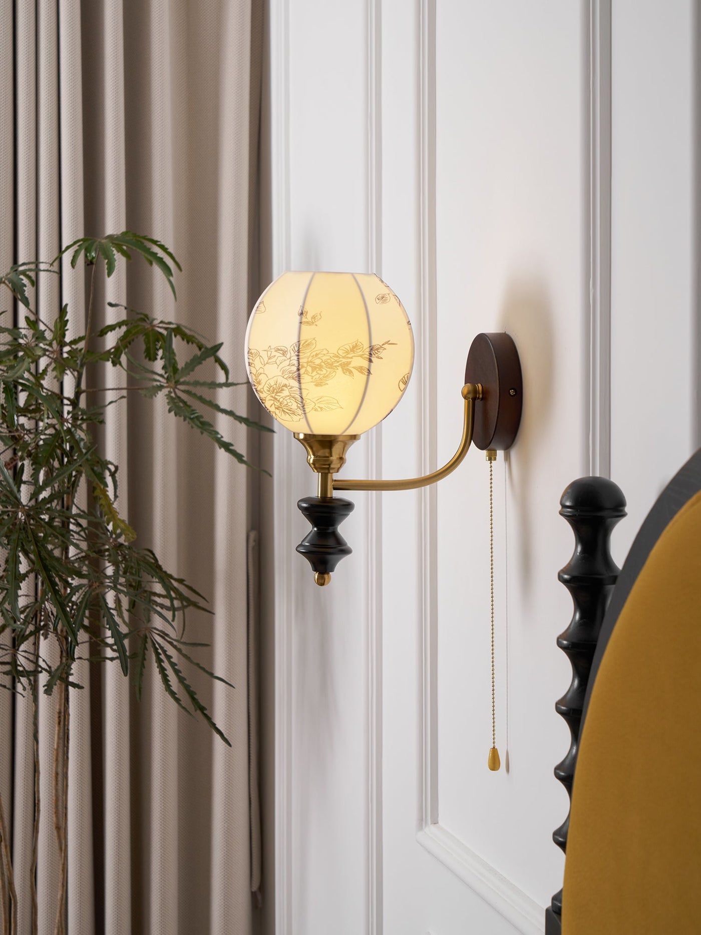 Delira Wandlamp Hout Met Stoffen Kap