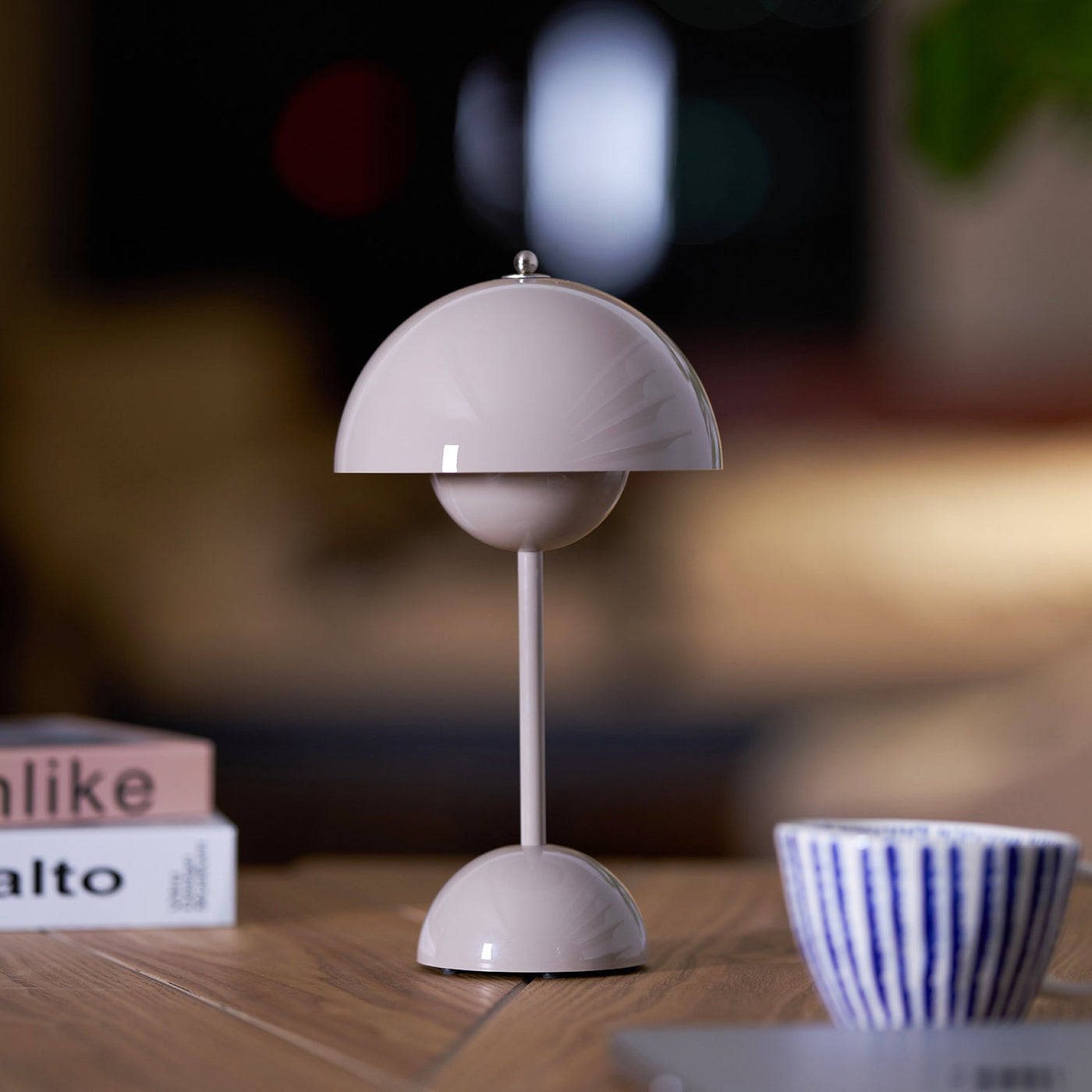 Delira Bureaulamp Metaal Bolvormig Design