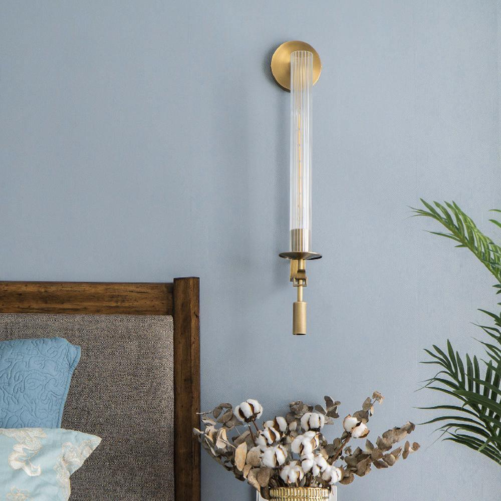 Delira Wandlamp Messing Geribbeld Glas