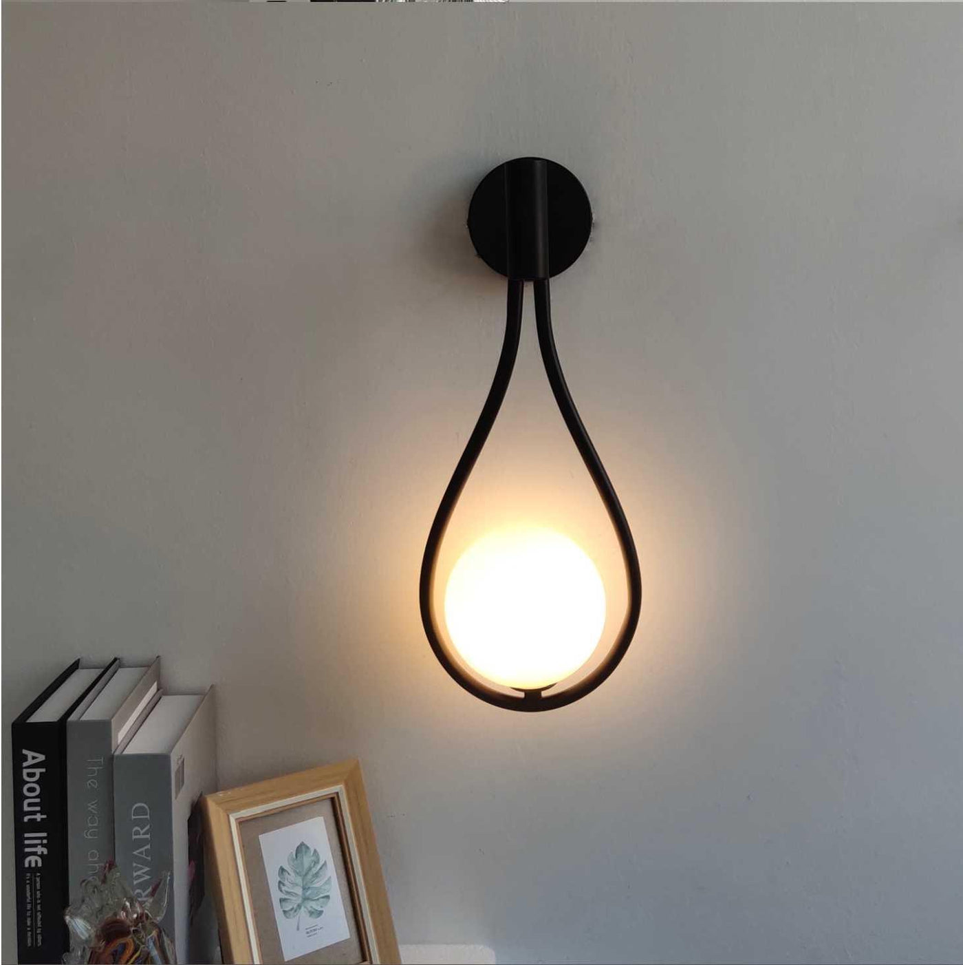 Delira Wandlamp Minimalistisch Glas Metaal