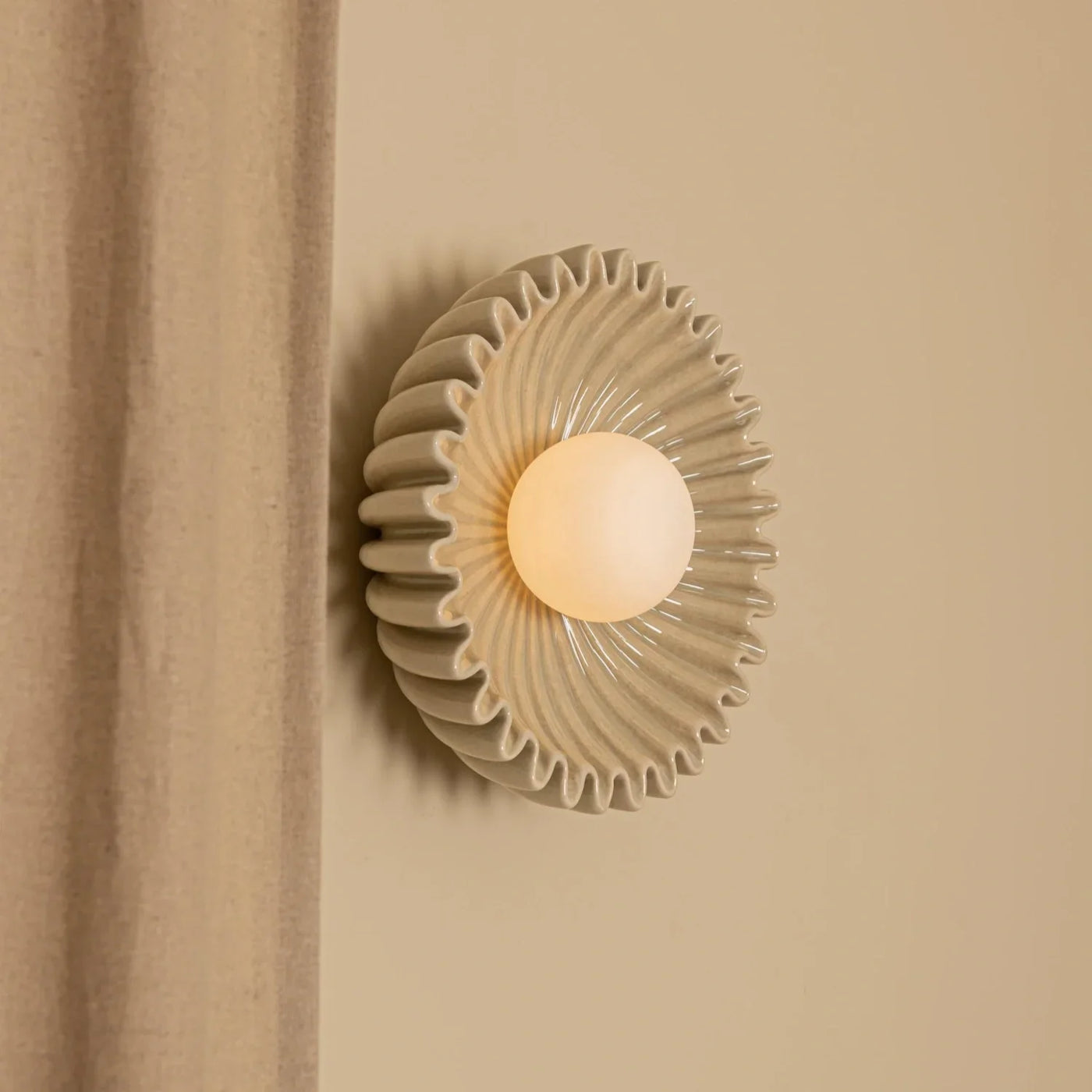 Delira Wandlamp Keramiek Bloemvorm