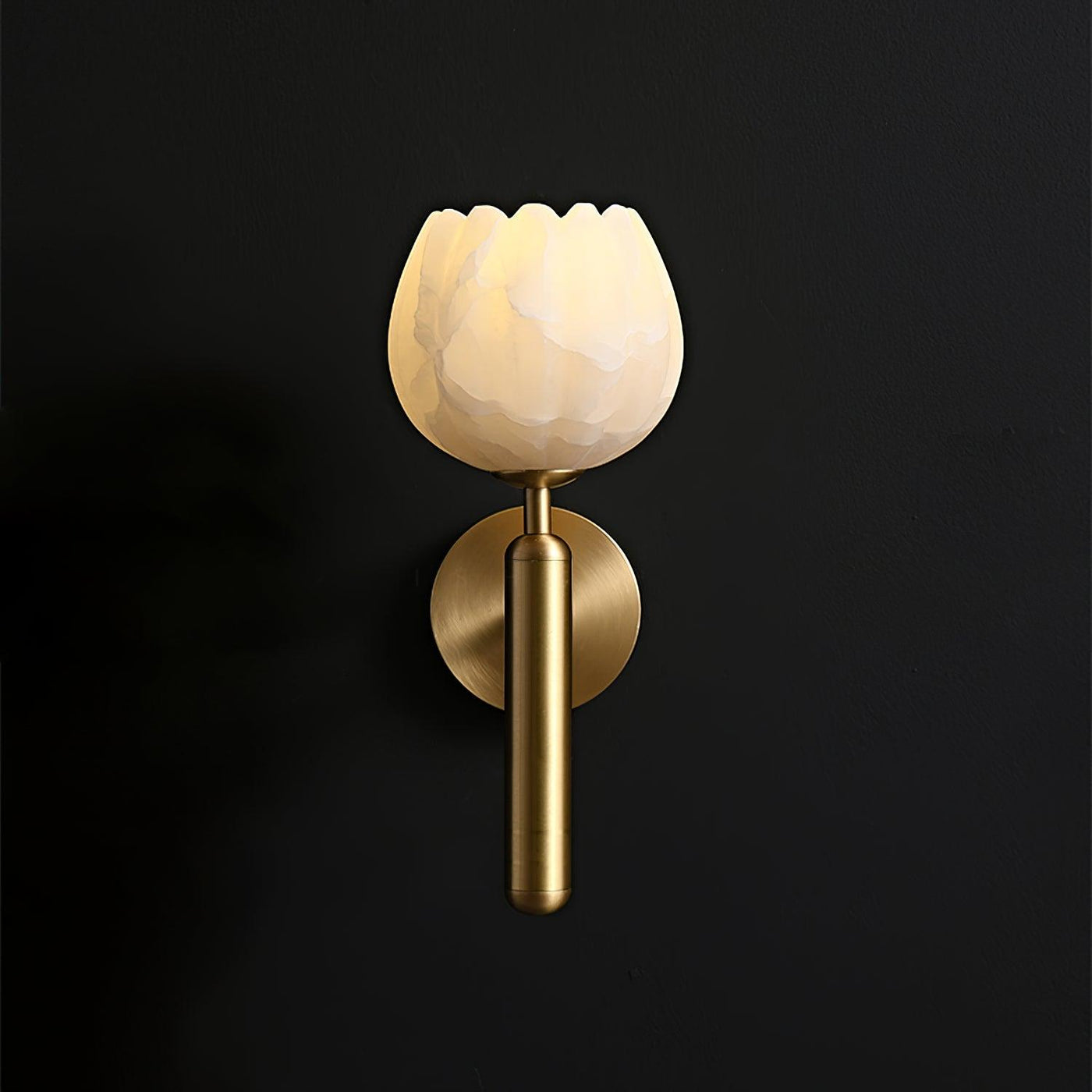 Delira Wandlamp Messing met Albasten Bloemen
