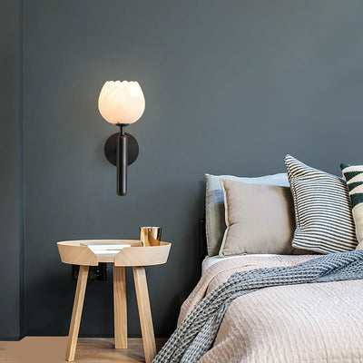 Delira Wandlamp Messing met Albasten Bloemen