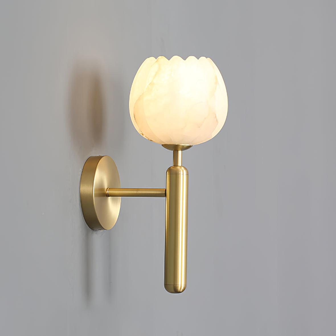Delira Wandlamp Messing met Albasten Bloemen