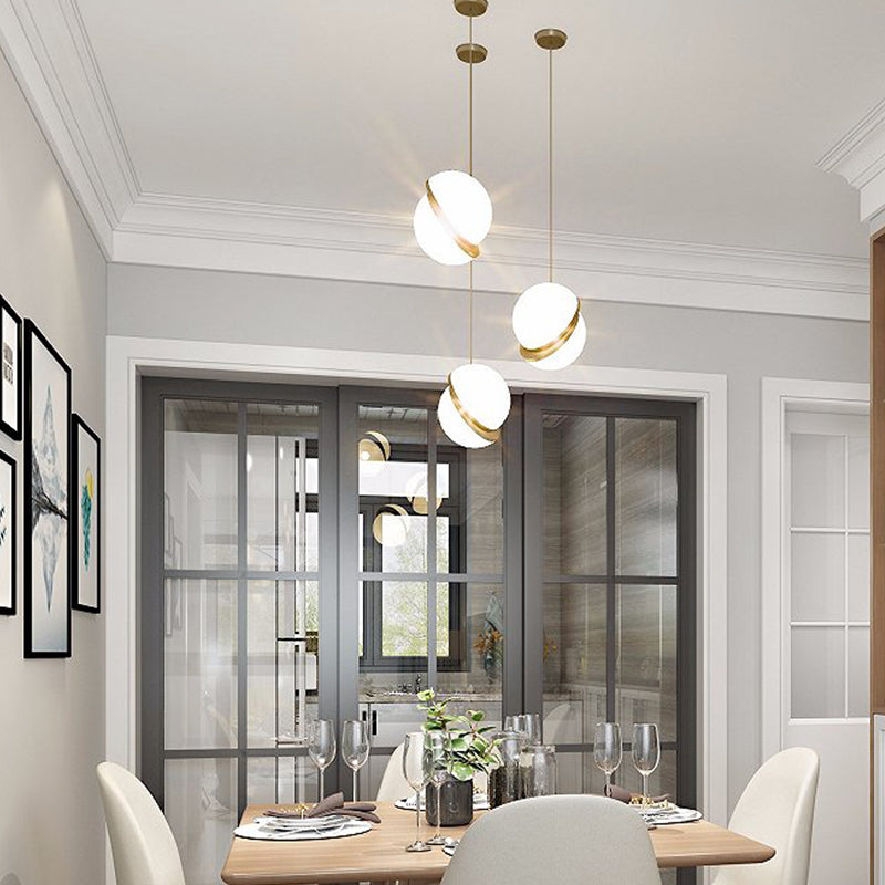 Delira Hanglamp Messing Opaalglas