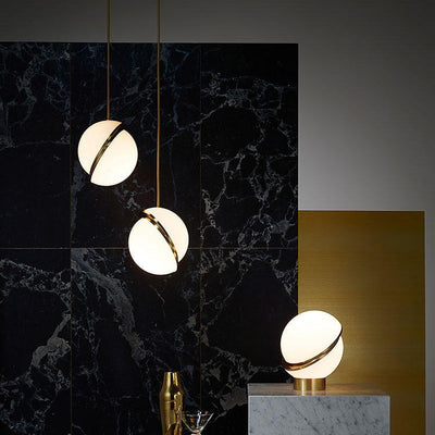 Delira Hanglamp Messing Opaalglas