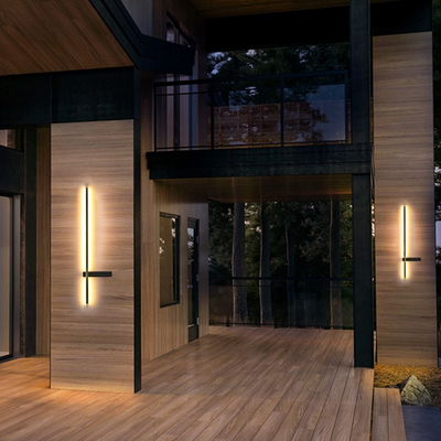 Delira Buiten Wandlamp met Modern Pijlerdesign