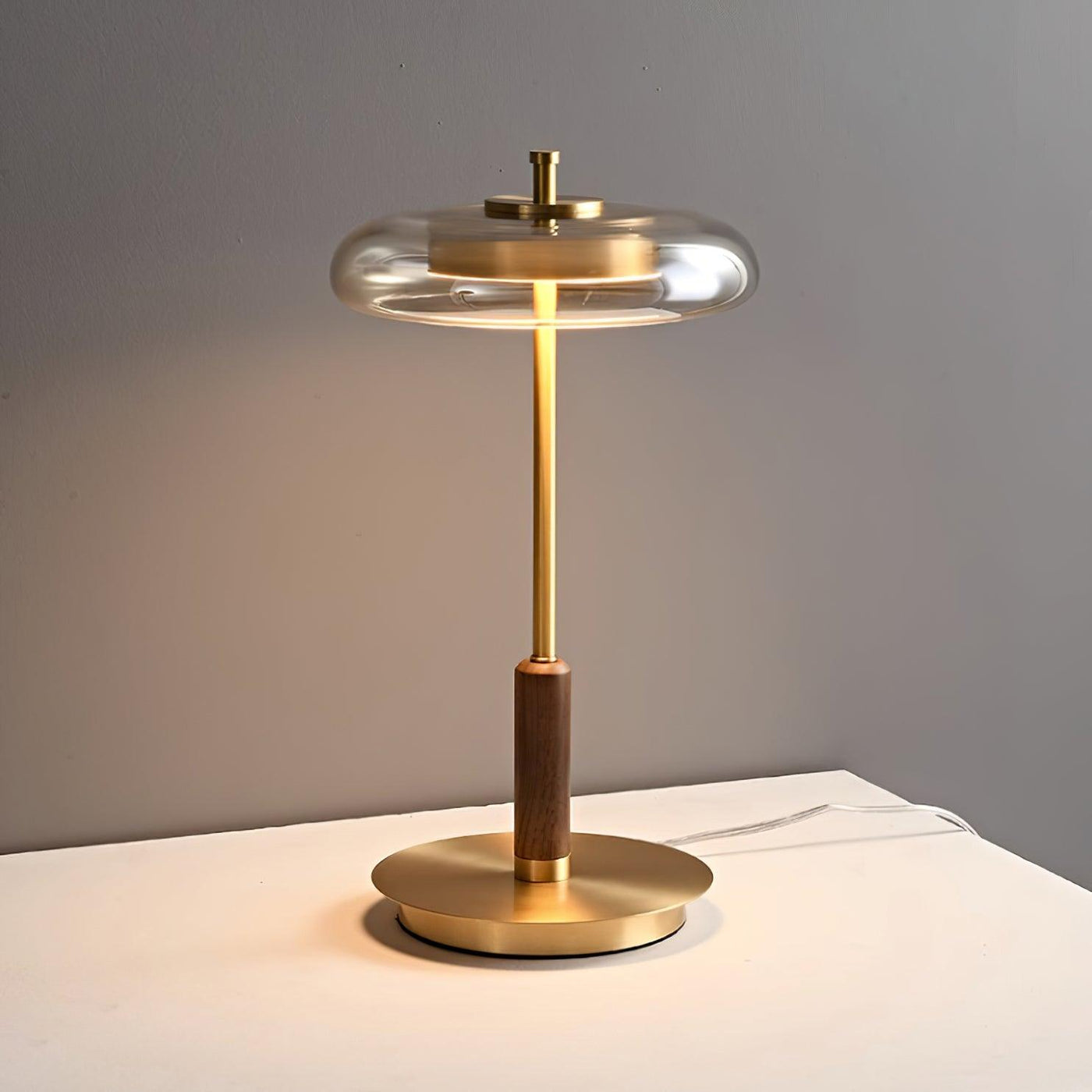 Delira Tafellamp Glas en Messing Modern Design