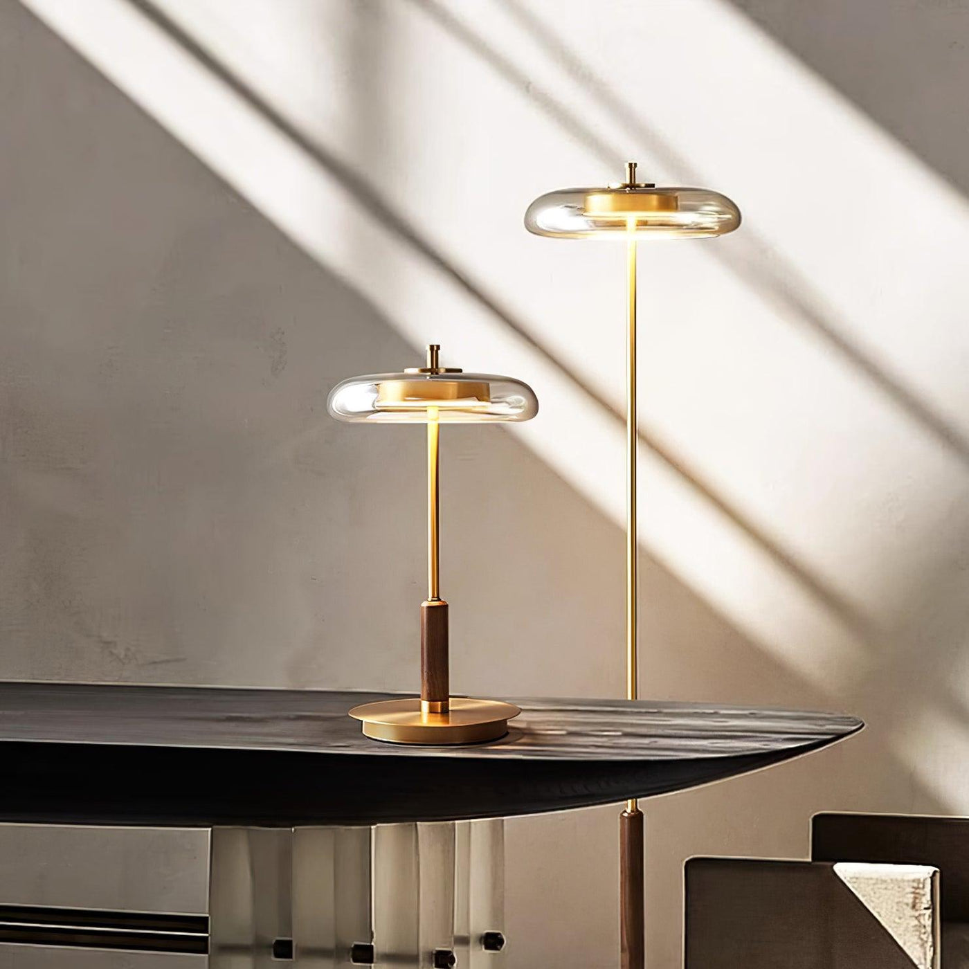 Delira Tafellamp Glas en Messing Modern Design