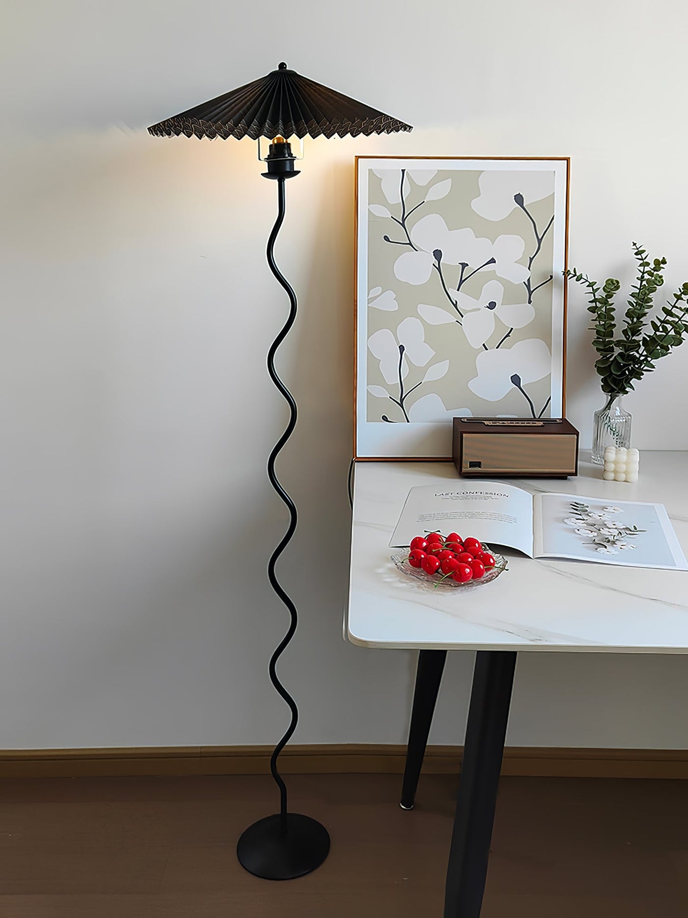 Delira Staande Lamp Golvend Ontwerp