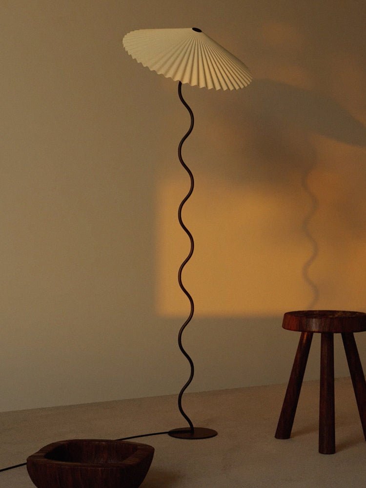 Delira Staande Lamp Golvend Ontwerp